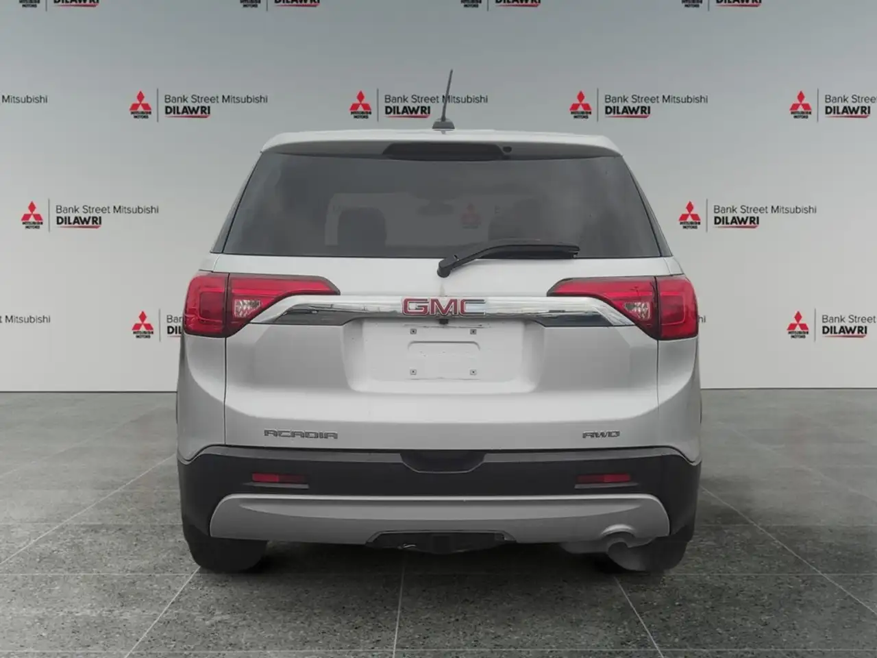 GMC Acadia снимка GMC Acadia