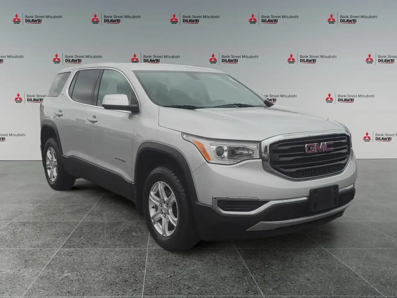 GMC Acadia снимка GMC Acadia