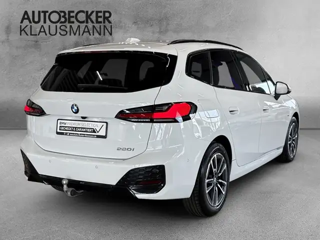 BMW 2 Series view 2