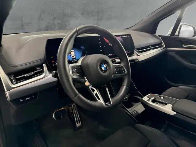 BMW 2 Series view 9