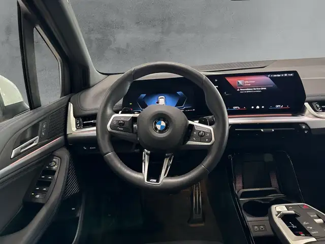 BMW 2 Series view 10
