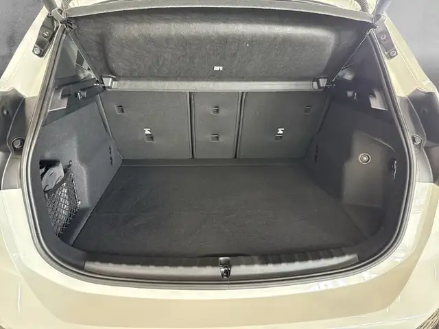 BMW 2 Series view 15