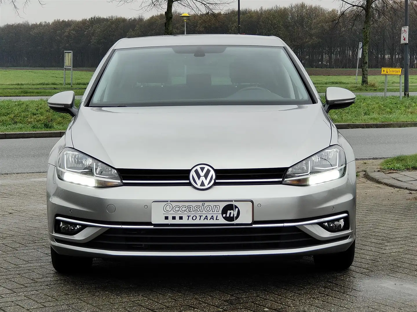 Volkswagen Golf 1.0 TSI Comfortline Business | Virtual Cockpit | A Gris - 2