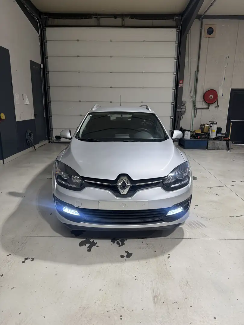 Renault Megane Grandtour ENERGY TCe 115 Start & Stop Authentique - 2