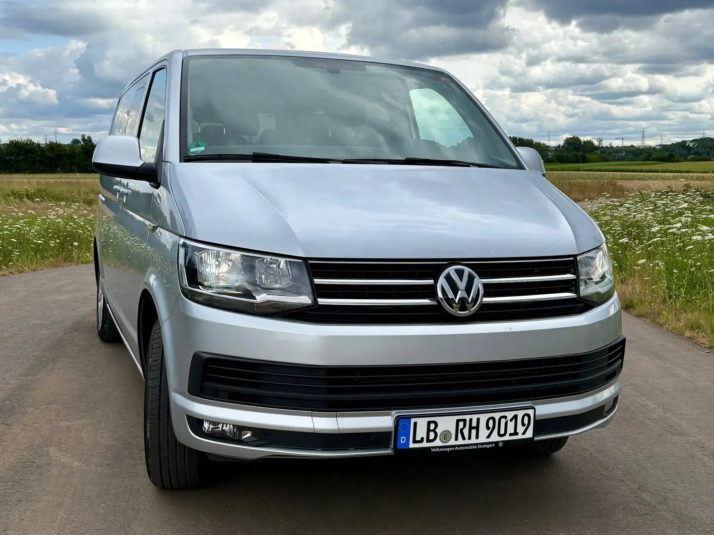 Volkswagen T6 Caravelle Caravelle DSG Kurz Comfortline Silber - 2