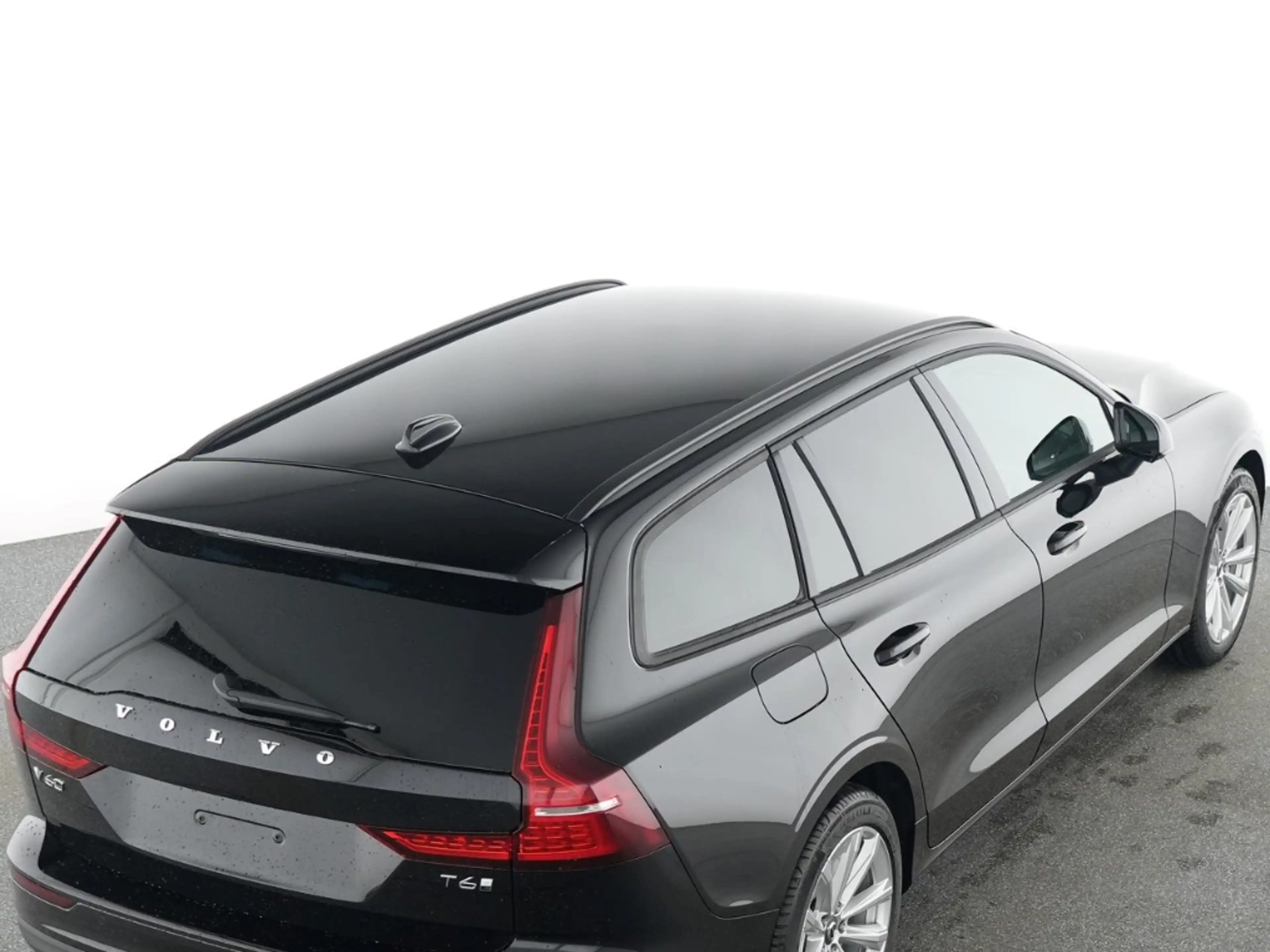 Volvo V60 T6 AWD Core Recharge Plug-In Hybrid StandHZG ACC M — photo 9