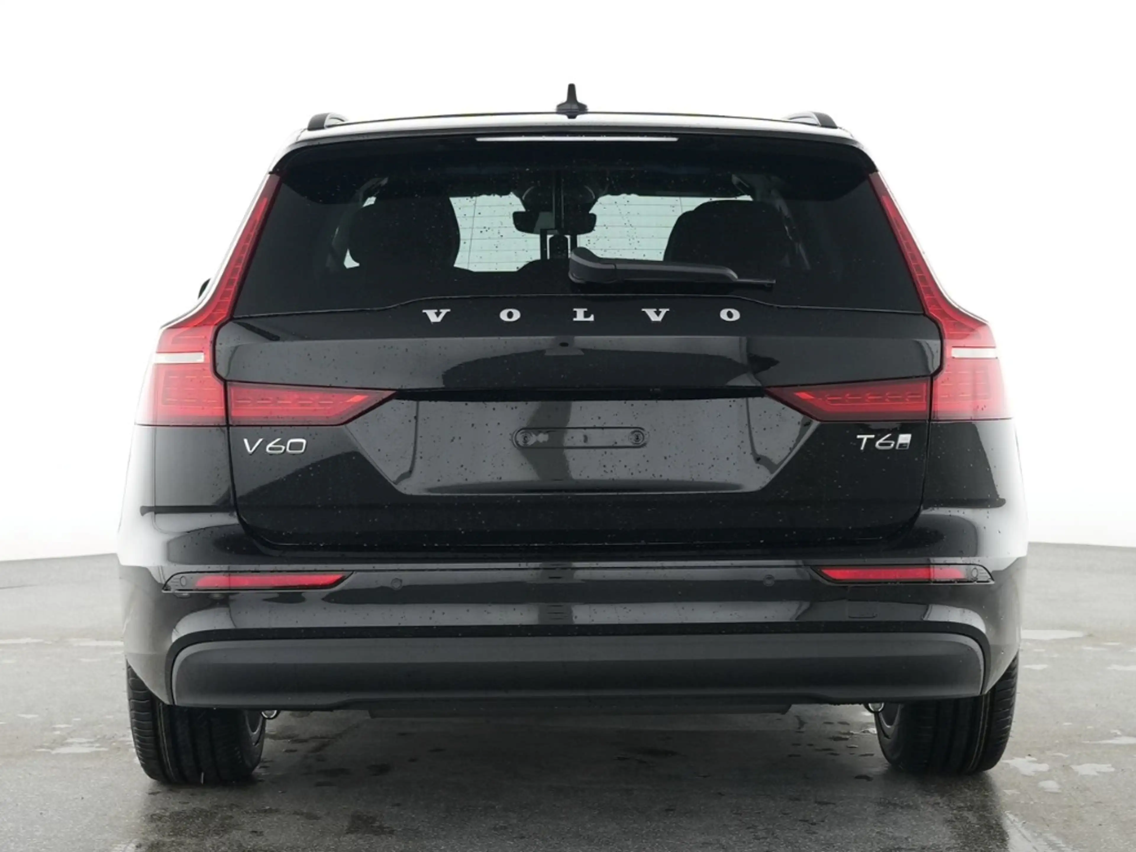 Volvo V60 T6 AWD Core Recharge Plug-In Hybrid StandHZG ACC M — photo 3