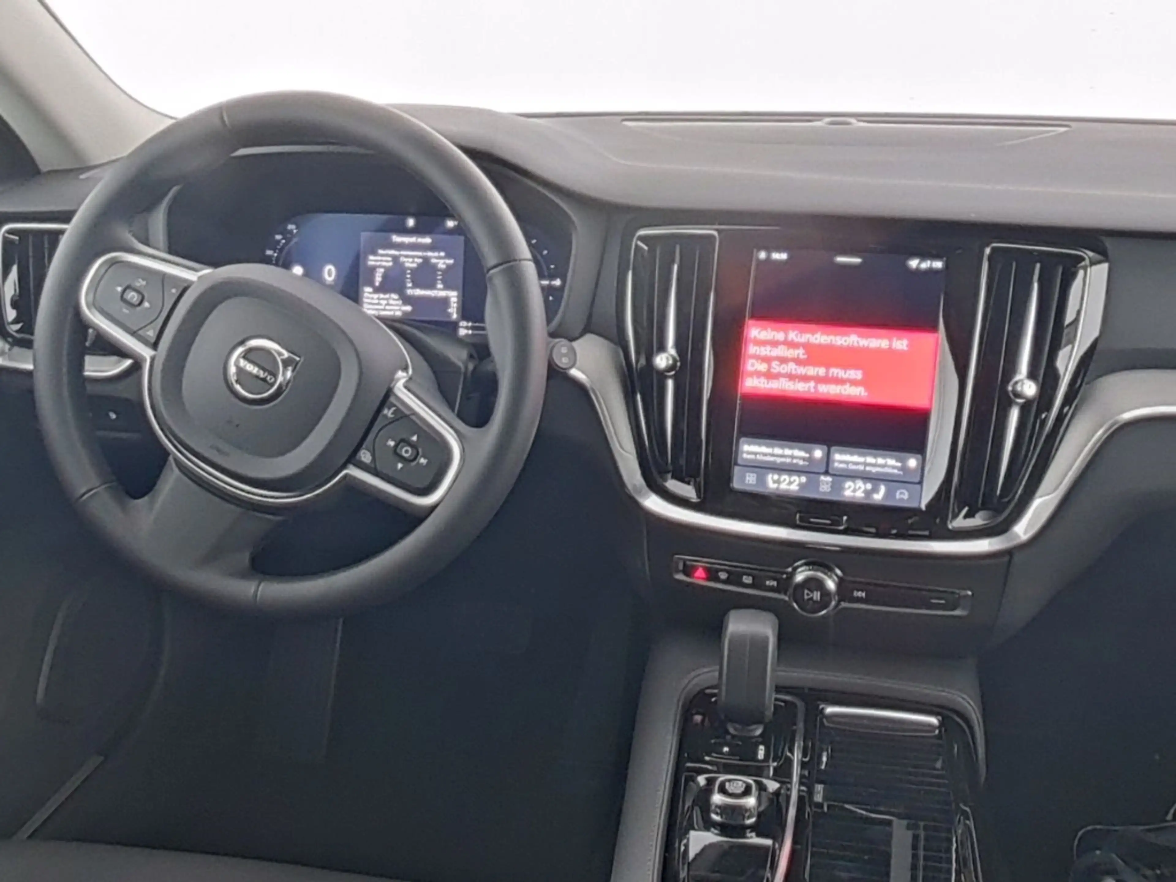 Volvo V60 T6 AWD Core Recharge Plug-In Hybrid StandHZG ACC M — photo 8