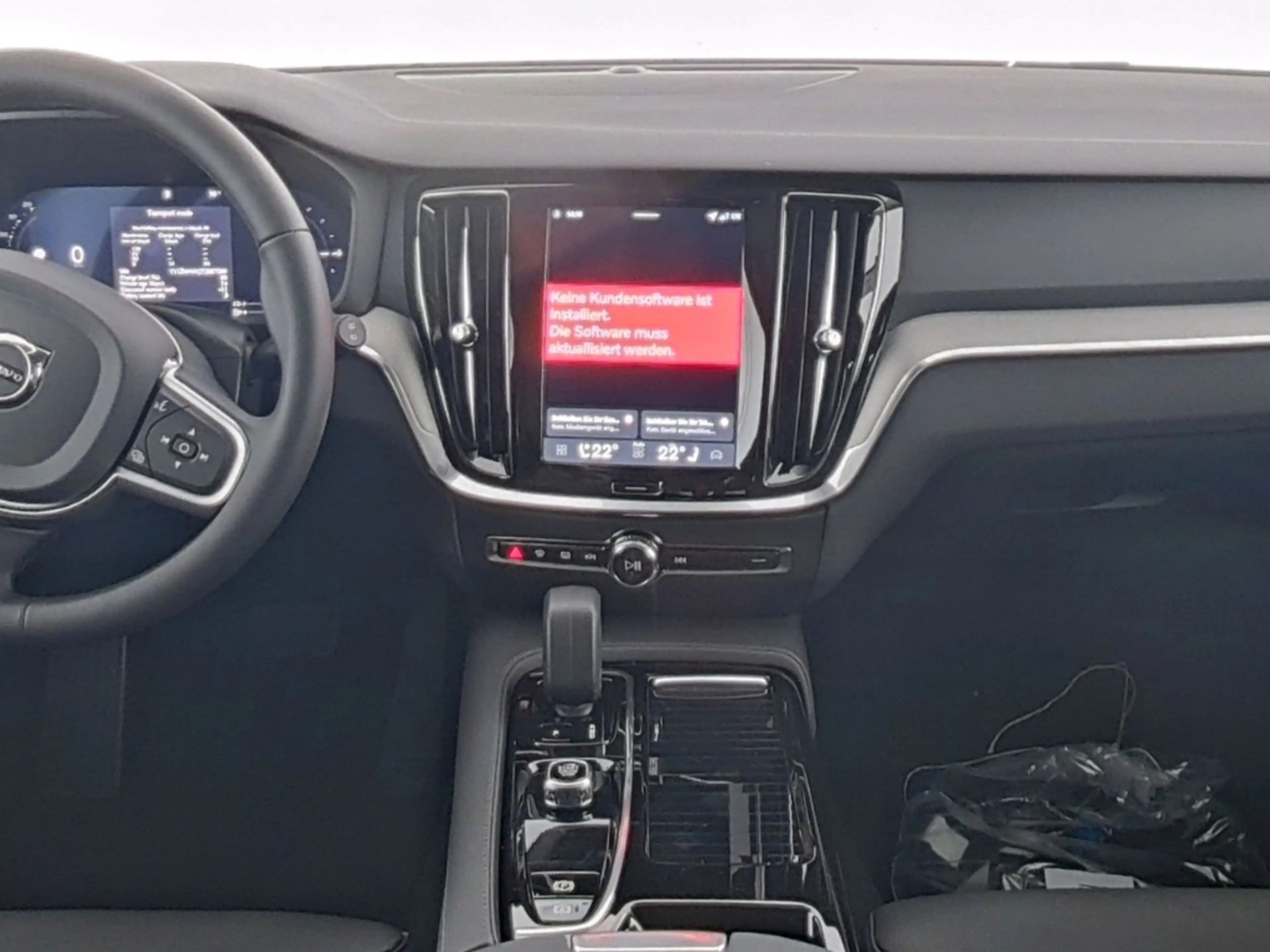 Volvo V60 T6 AWD Core Recharge Plug-In Hybrid StandHZG ACC M — photo 15