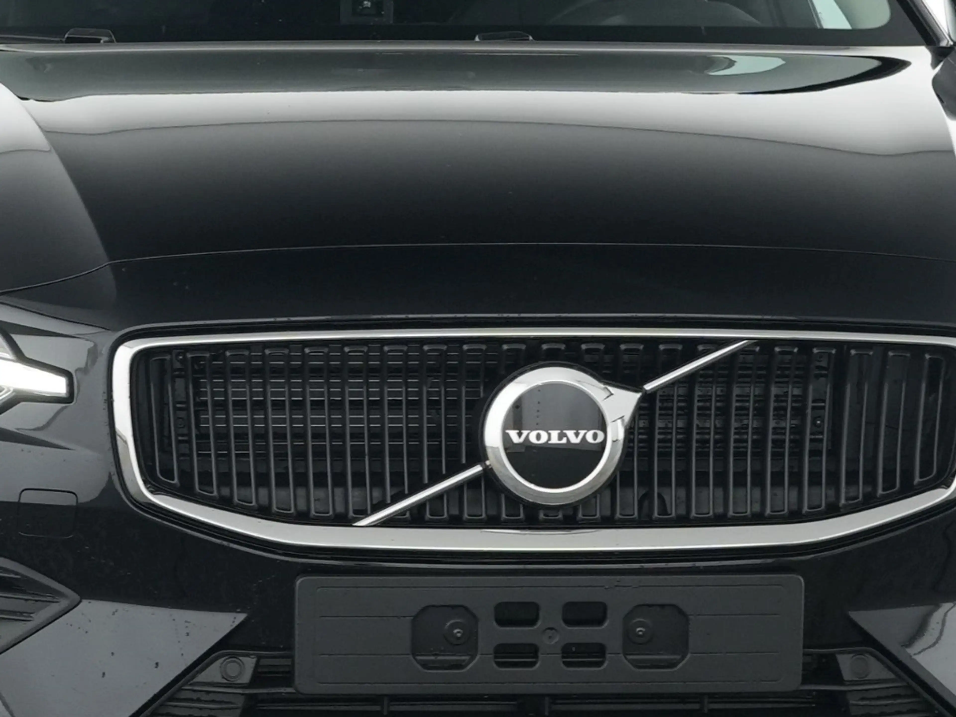 Volvo V60 T6 AWD Core Recharge Plug-In Hybrid StandHZG ACC M — photo 4
