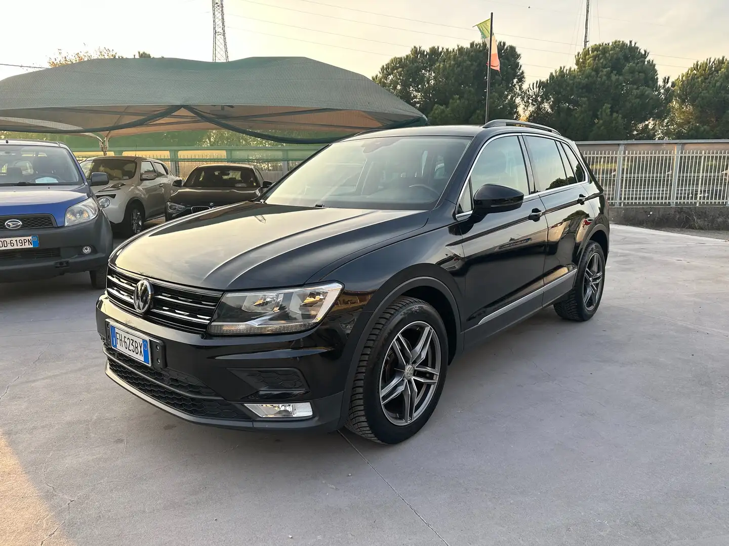 Volkswagen Tiguan 2.0 tdi Business 150cv E6b Negro - 1