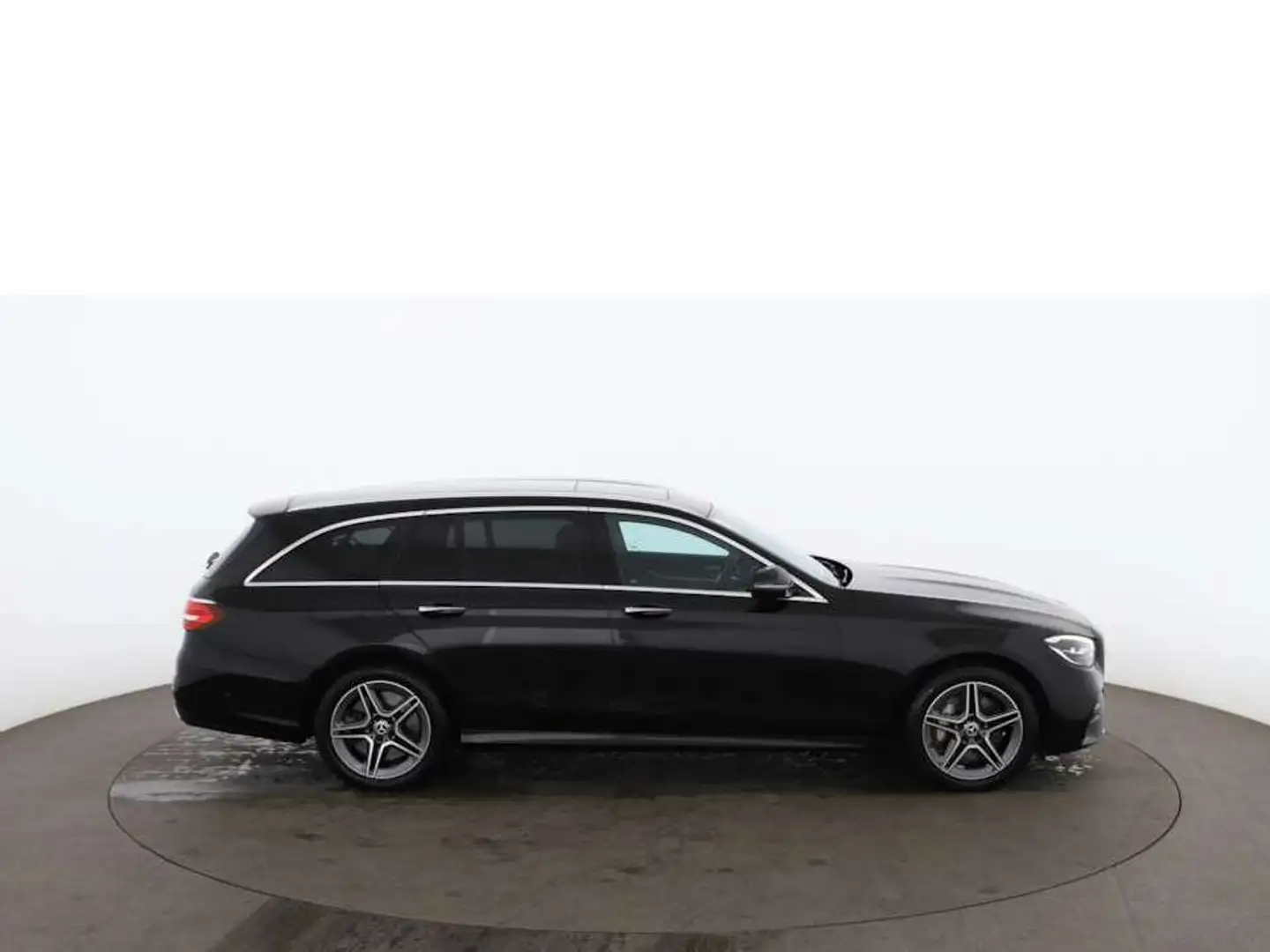 Mercedes-Benz E 300 de T AMG-Line 4Matic Aut LED HEAD-UP RADAR Schwarz - 2