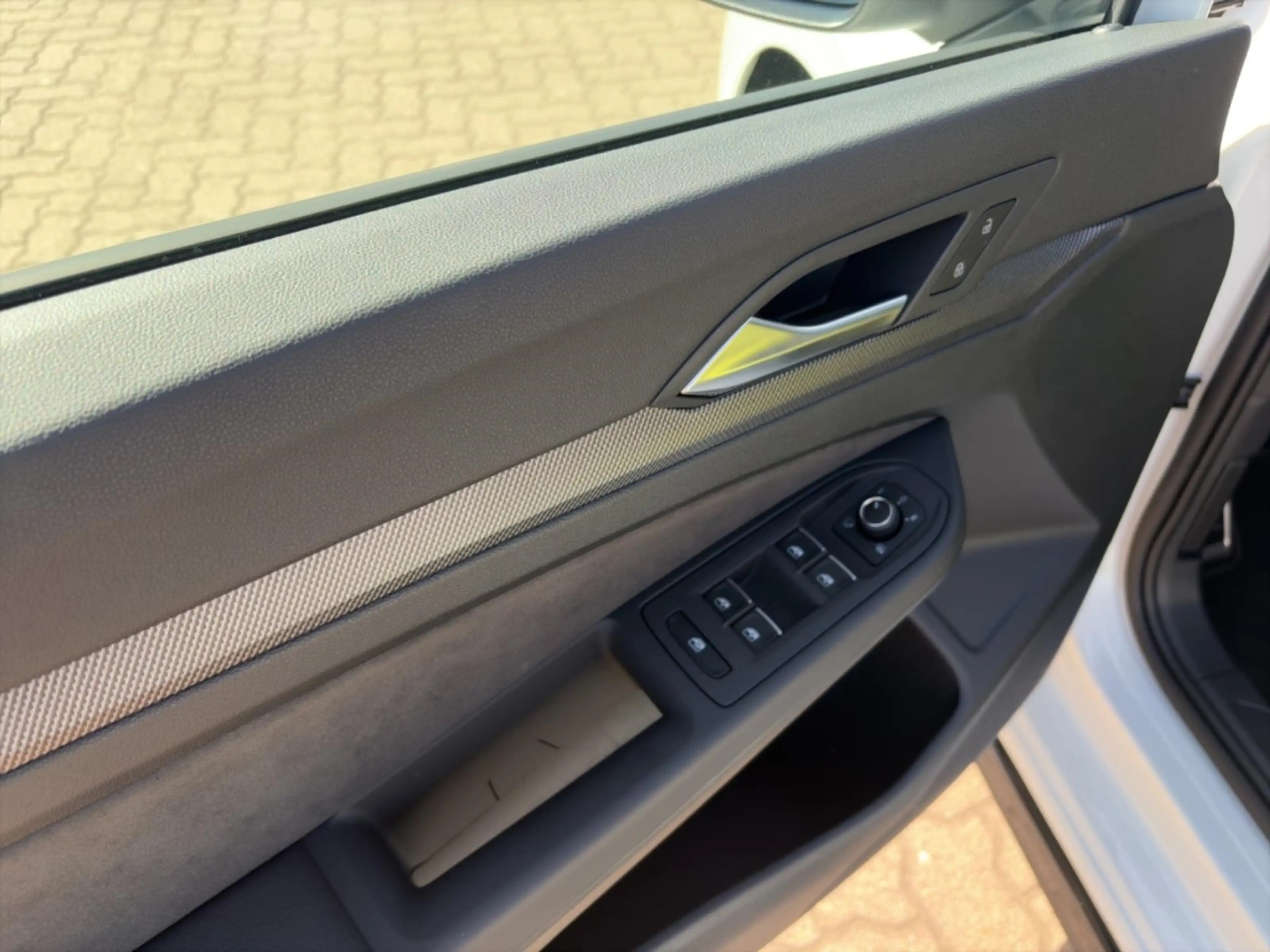 Volkswagen Golf R -Line 1,5 l eTSI OPF 110 kW (150 PS) 7-Gang-Doppel — photo 11