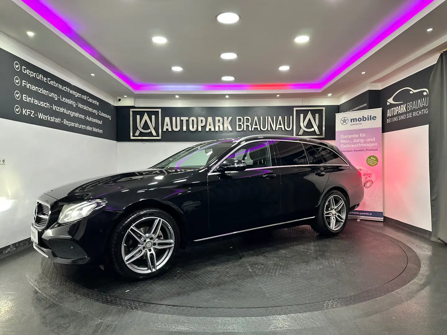 Mercedes-Benz E 200 d Avantgarde *WIDESCREEN*LED* Schwarz - 2