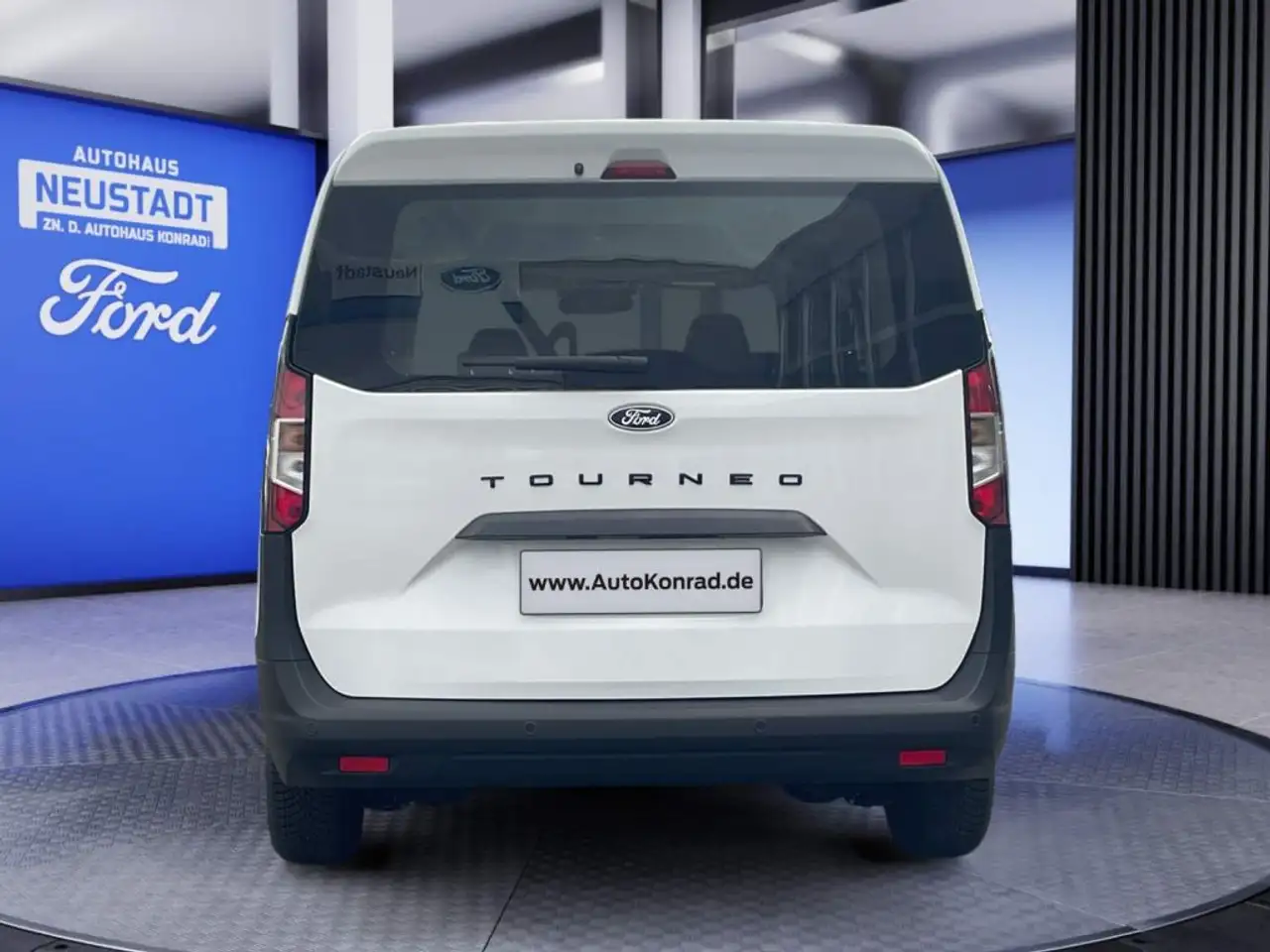 Ford Tourneo Courier 2026 — фото 6