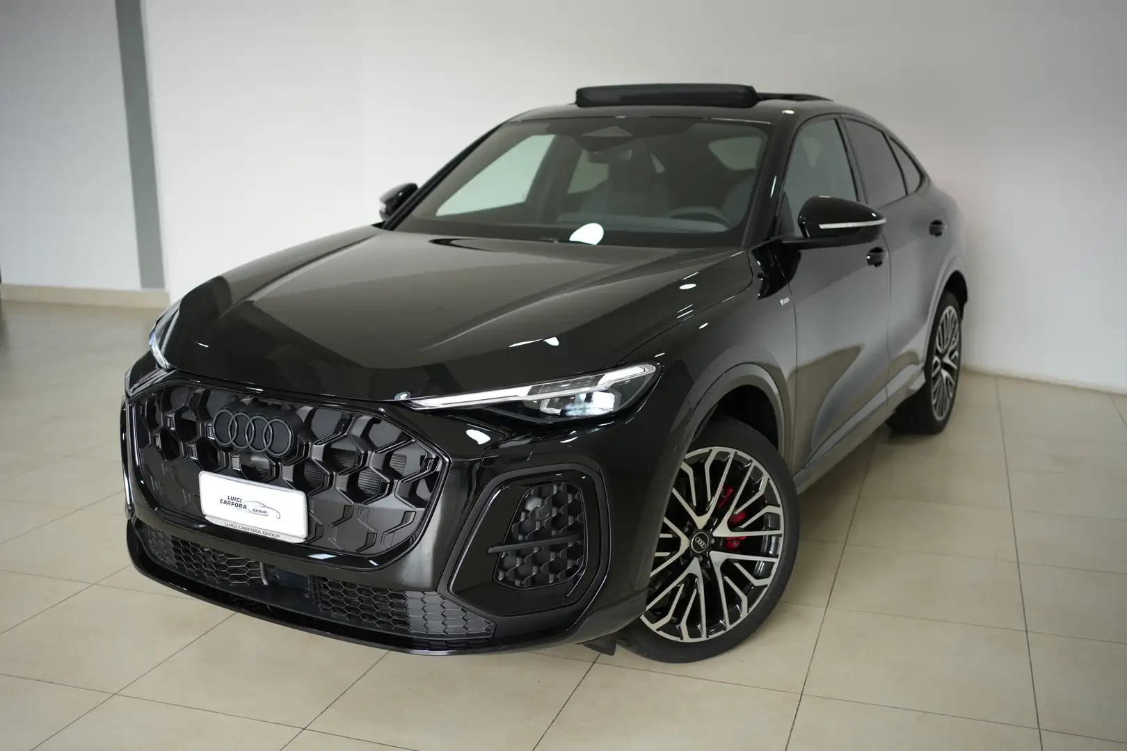 Audi Q5 SPB NEW Model  S Line+Tetto Apribile *Full Optional* Nero - 1