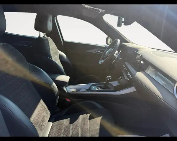 Alfa Romeo Tonale view 15