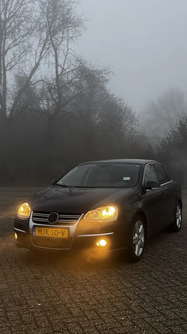 Volkswagen Jetta 2.5 benzine - 2