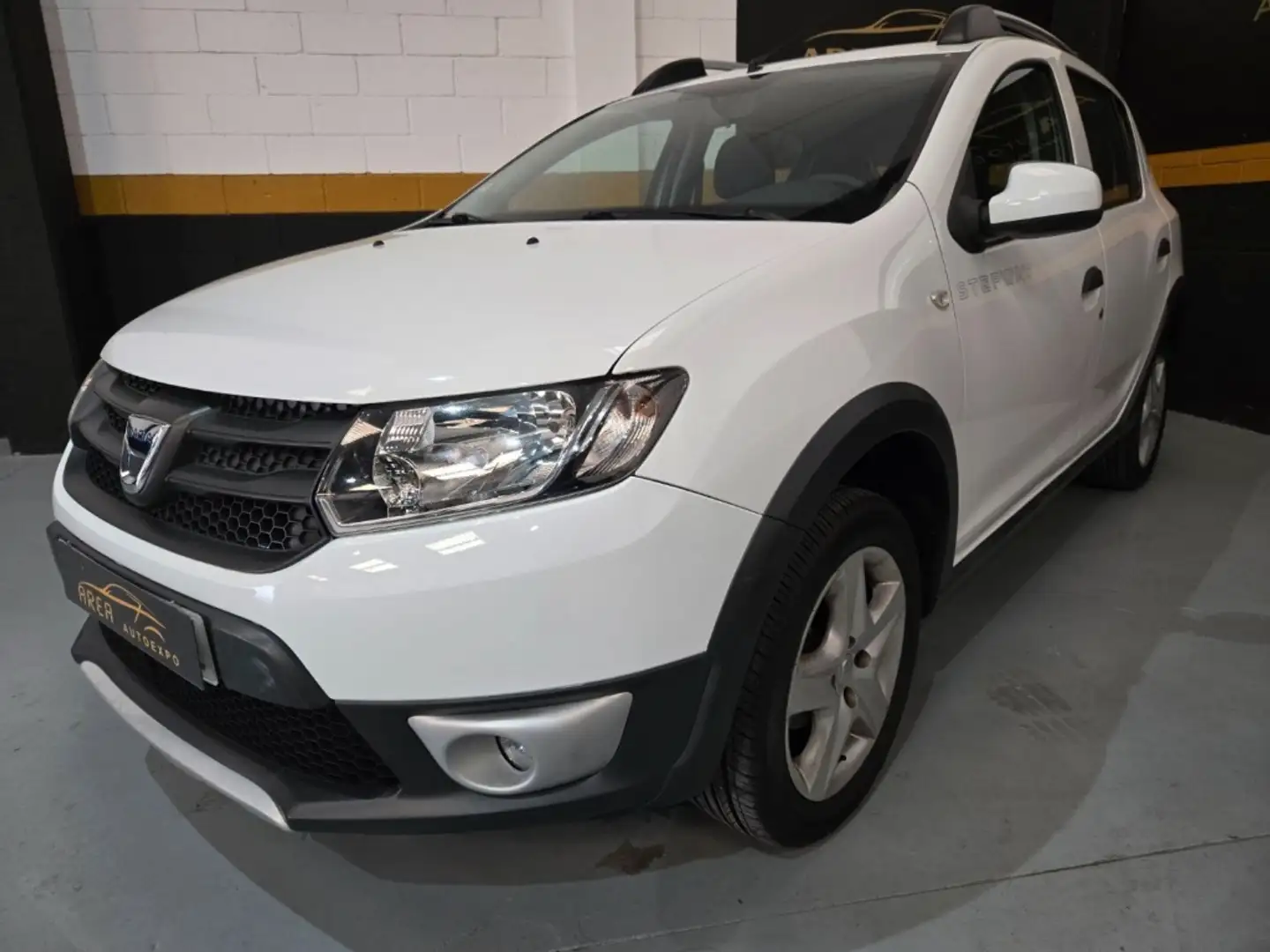 Dacia Sandero 1.5dCi Stepway 90 Blanco - 1