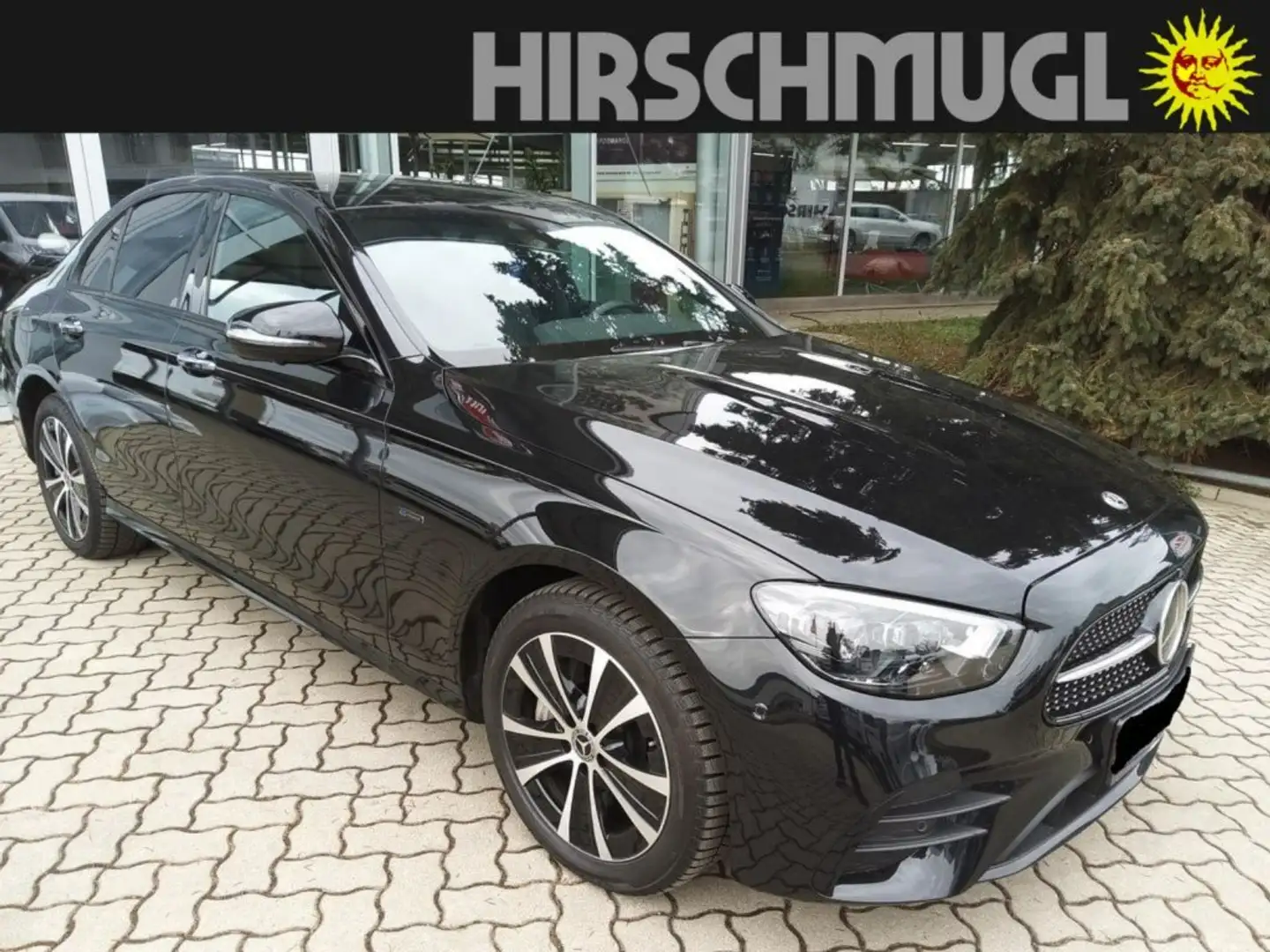 Mercedes-Benz E 300 e 4Matic PHEV Schwarz - 1