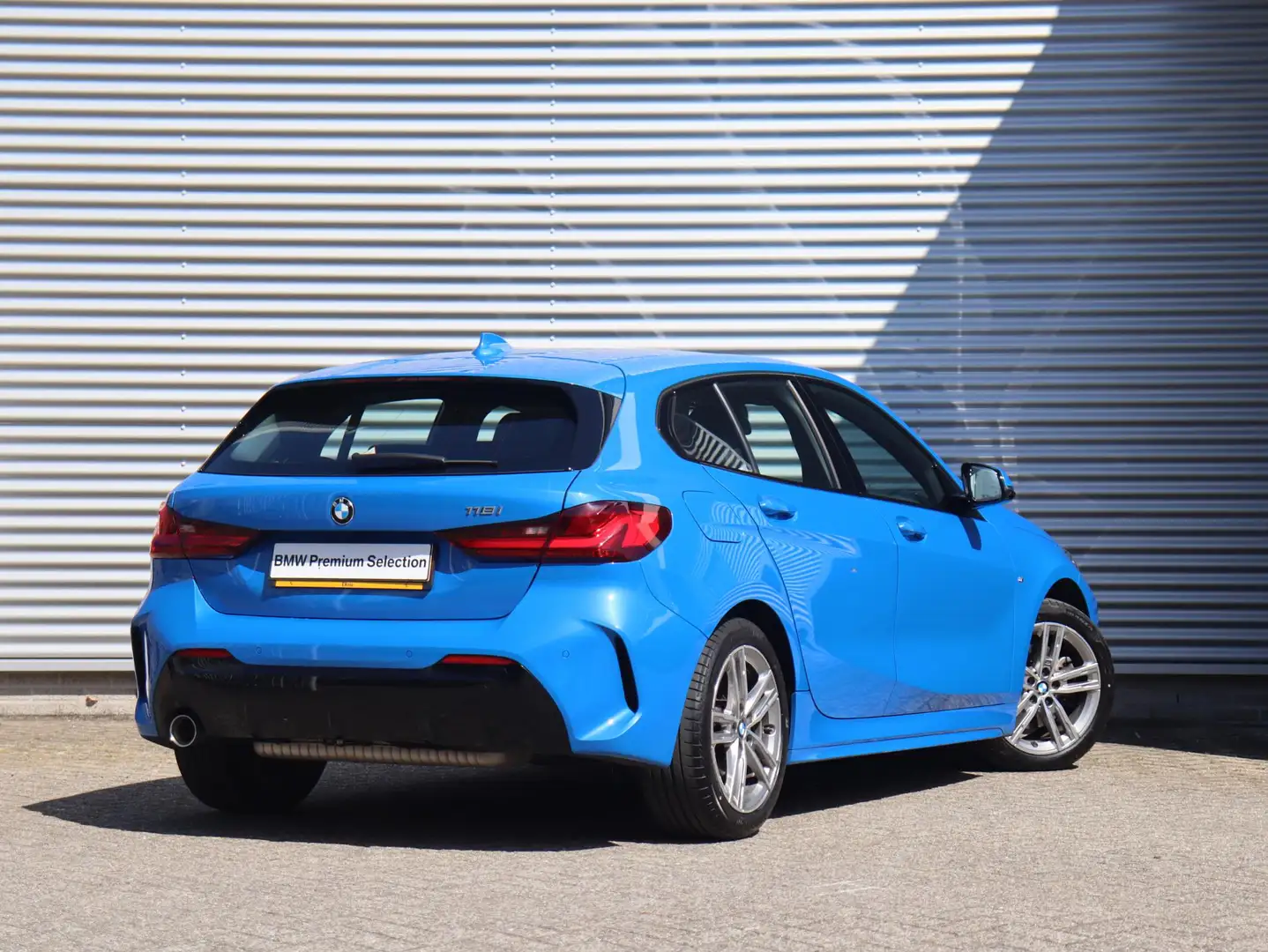 BMW 118 1-serie 118i | Executive | M Sportpakket | Trekhaa Blau - 2