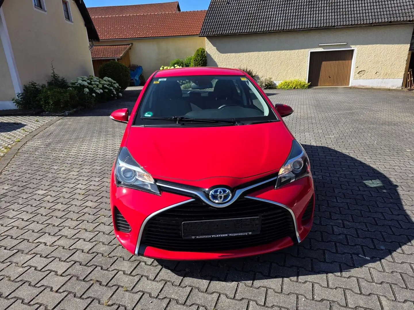 Toyota Yaris Comfort Hybrid+68000Km++Kamera,Bluetooth++ Rot - 2