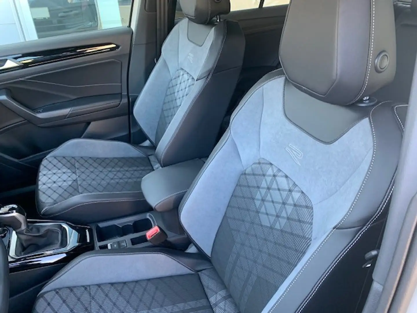 Volkswagen T-Roc R-LINE BLACK STYLE 1.5TSI 150CV DSG7 Noir - 2