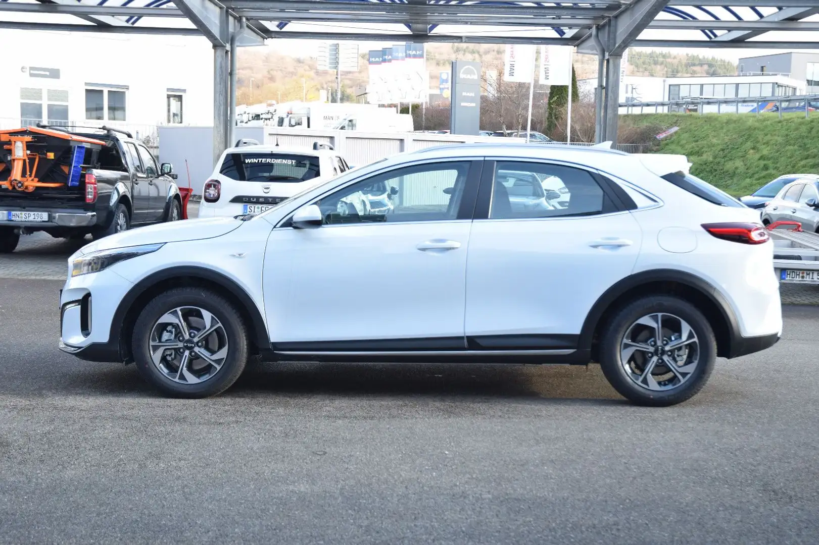 Kia XCeed 1.6 T-GDi 150 PS AUTOMATIK NAVI SHZ KAMERA Blanc - 2