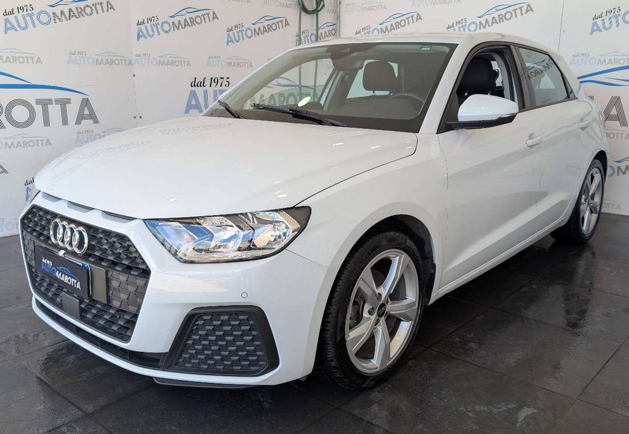 Audi A1 30 1.0 tfsi Admired Advanced 110cv s-tronic