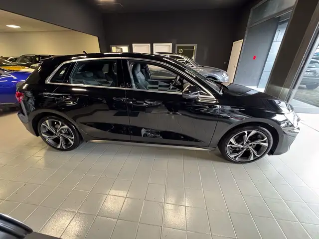 Audi A3 view 4