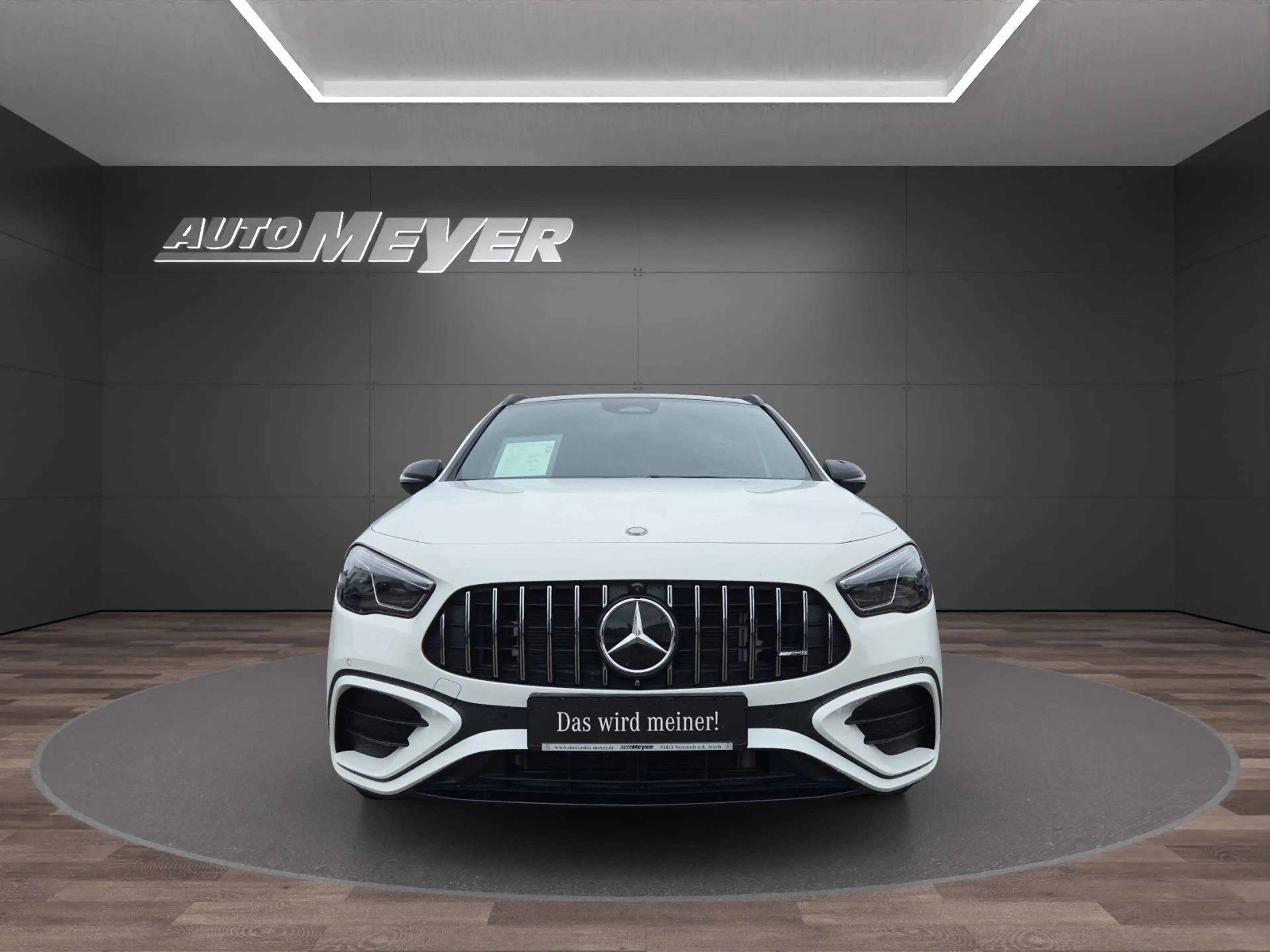 Mercedes-Benz GLA 35 AMG 4M NIGHT+PANO+AHK+HUD+MEMORY+FAHRASSI — photo 3