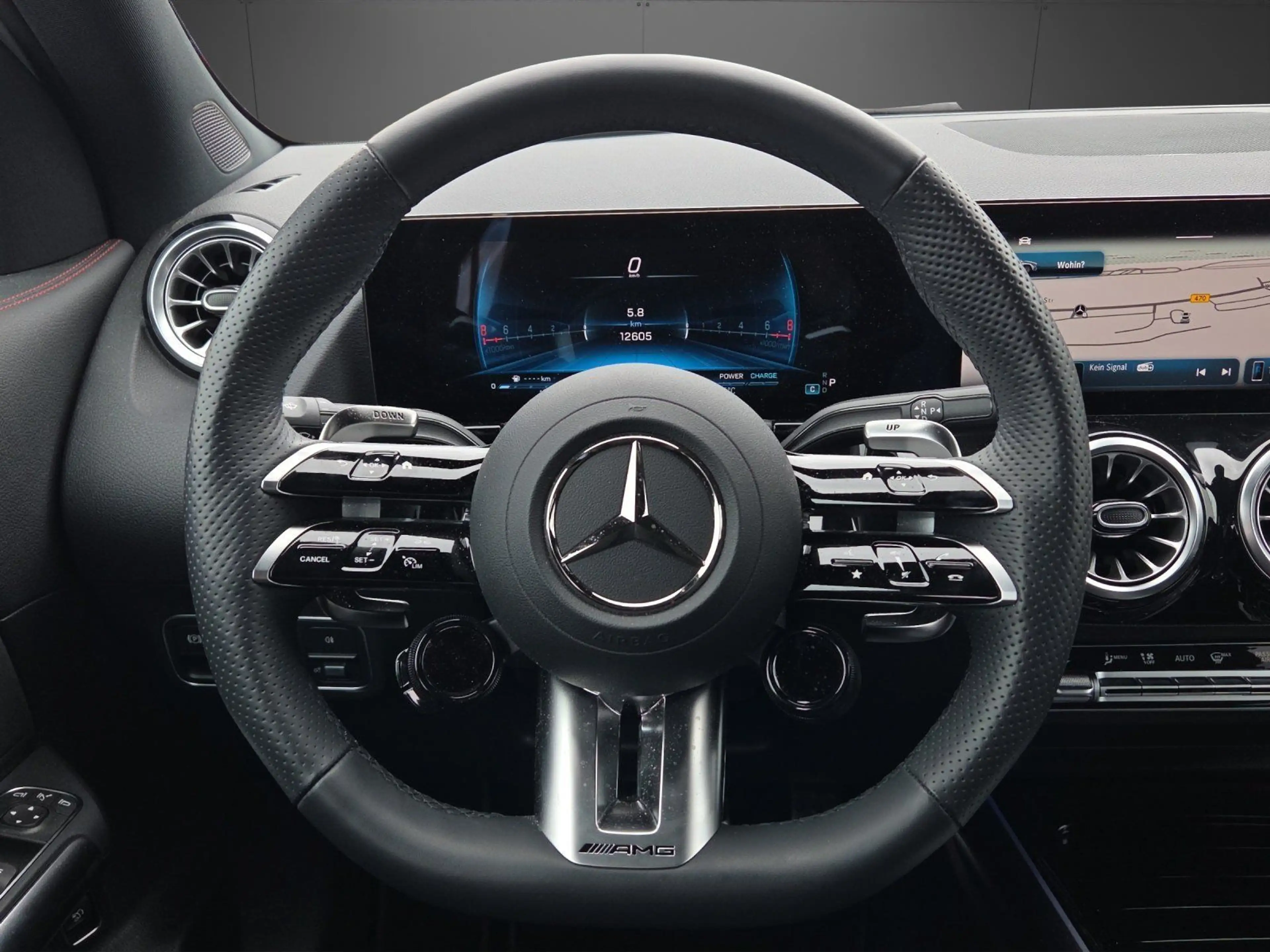 Mercedes-Benz GLA 35 AMG 4M NIGHT+PANO+AHK+HUD+MEMORY+FAHRASSI — photo 7
