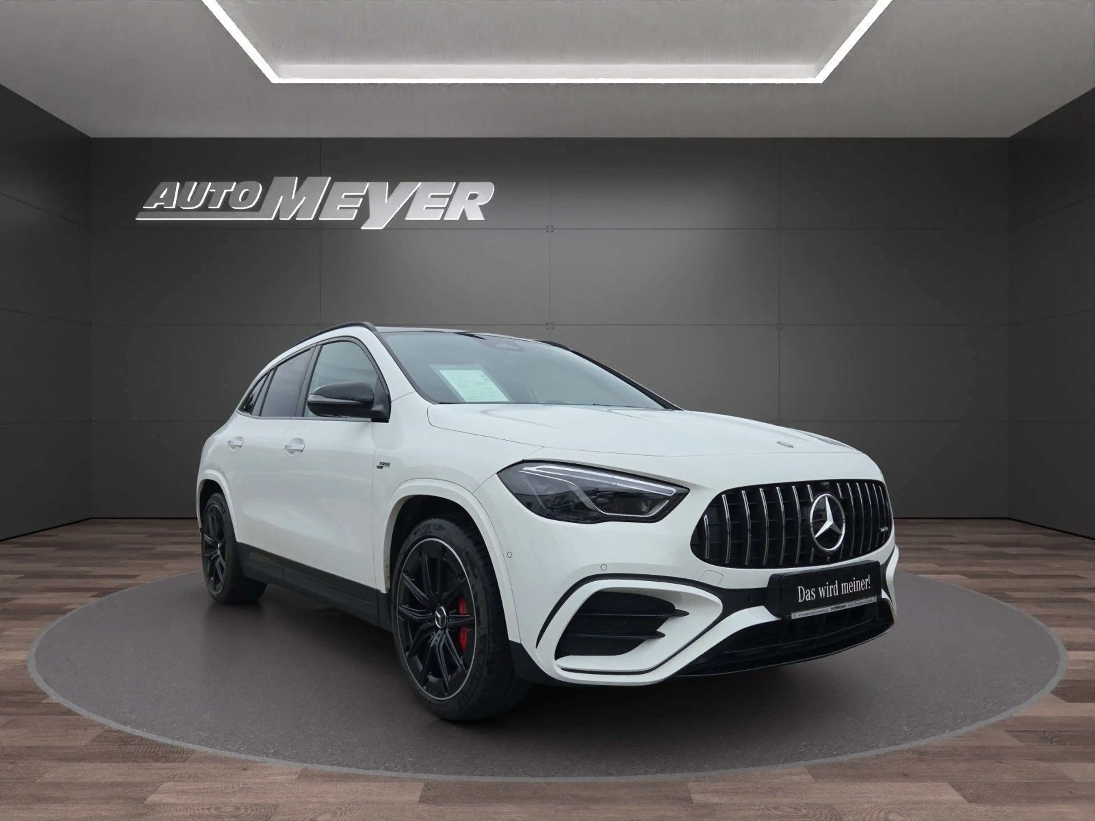 Mercedes-Benz GLA 35 AMG 4M NIGHT+PANO+AHK+HUD+MEMORY+FAHRASSI — photo 2