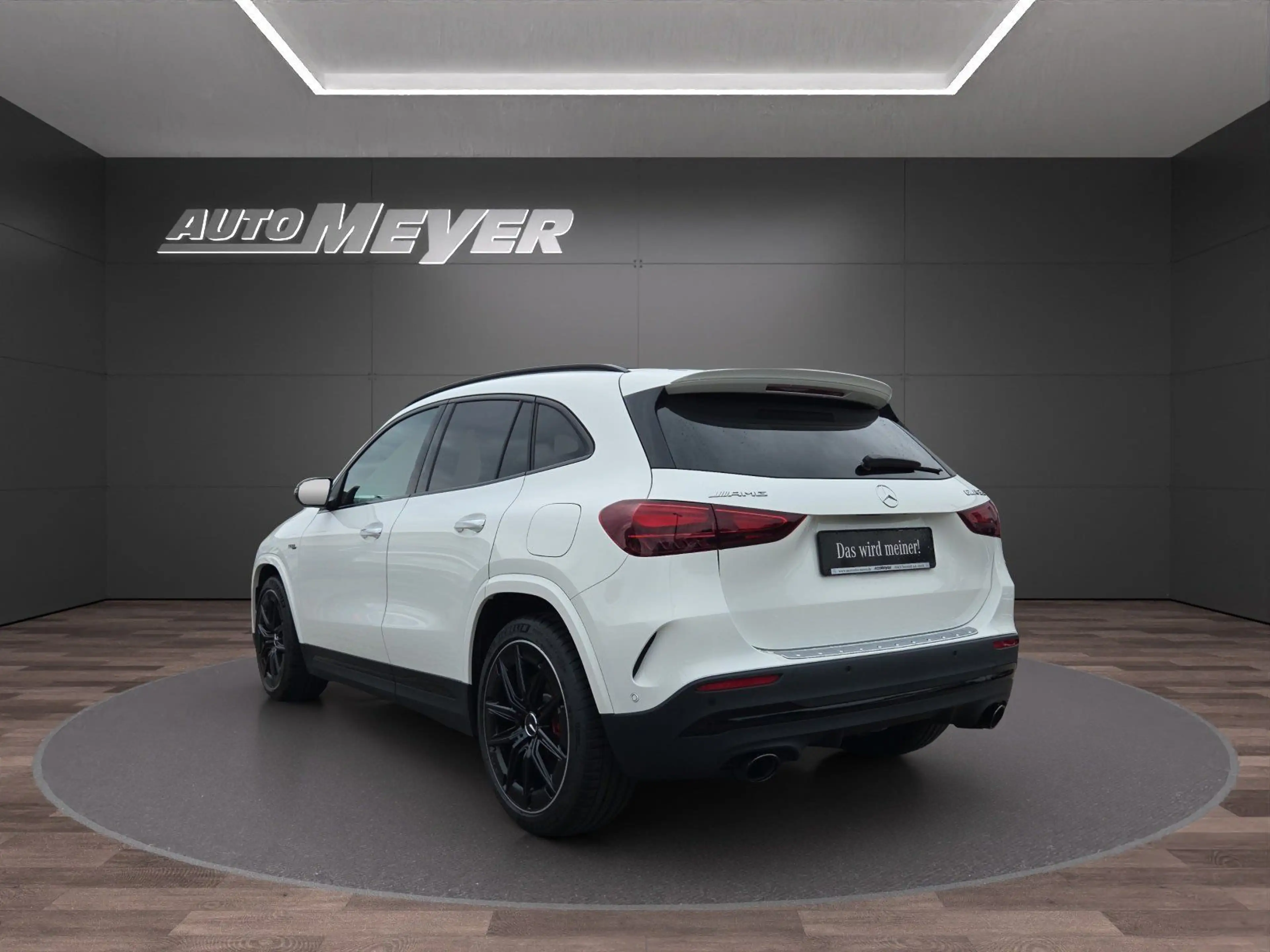 Mercedes-Benz GLA 35 AMG 4M NIGHT+PANO+AHK+HUD+MEMORY+FAHRASSI — photo 4