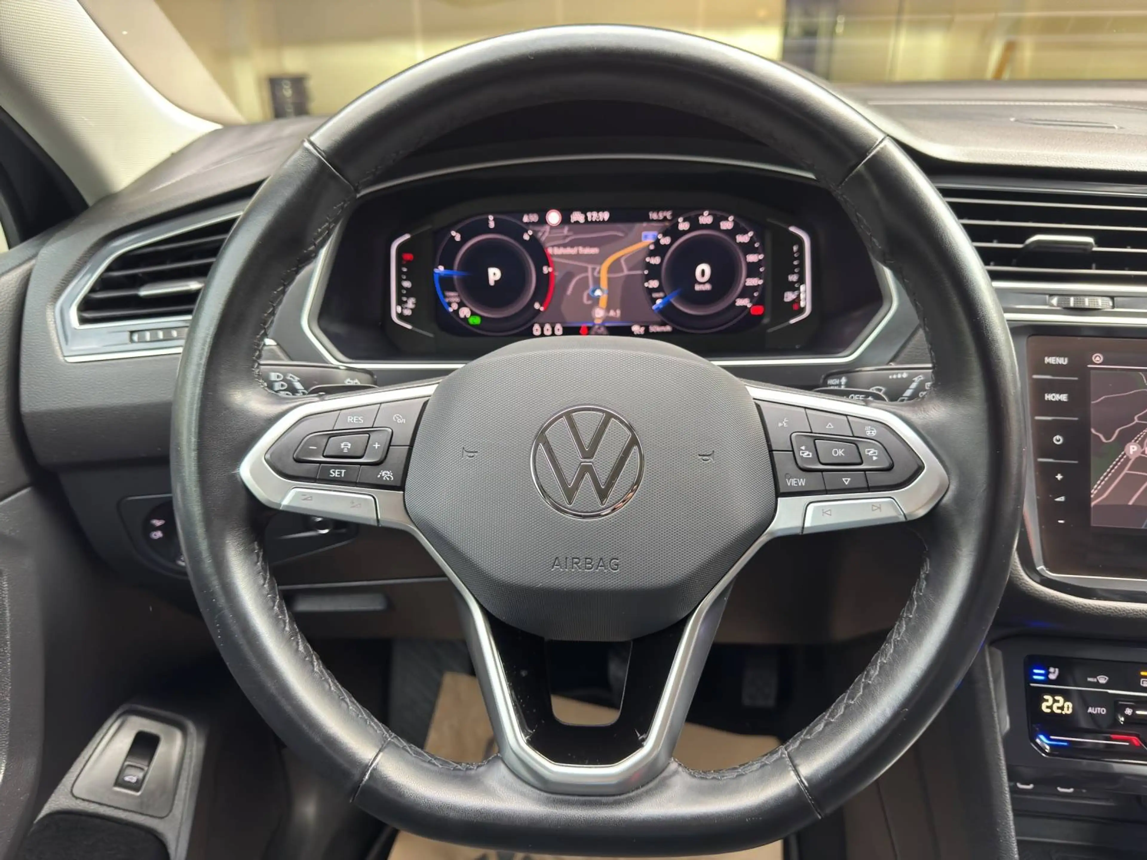 Volkswagen Tiguan Allspace Life DSG Top Ausstattung — photo 8