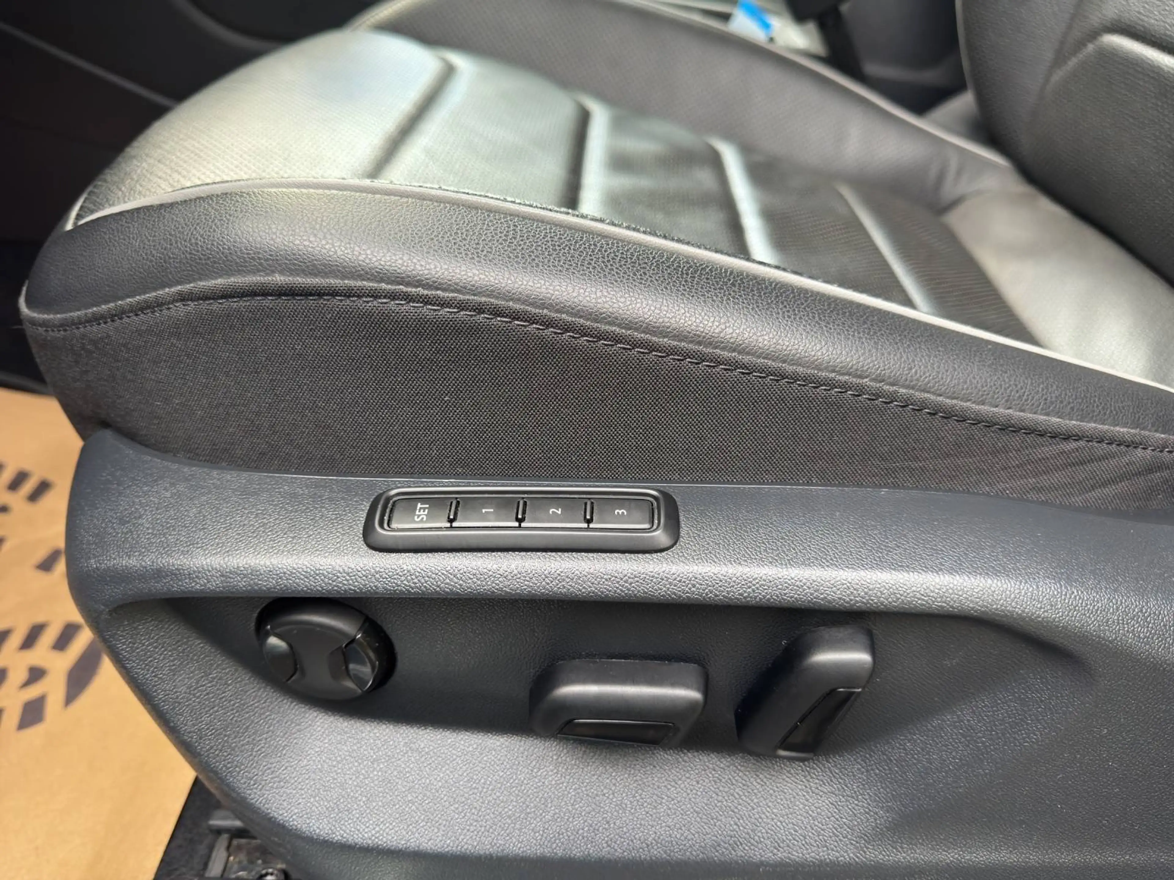 Volkswagen Tiguan Allspace Life DSG Top Ausstattung — photo 14