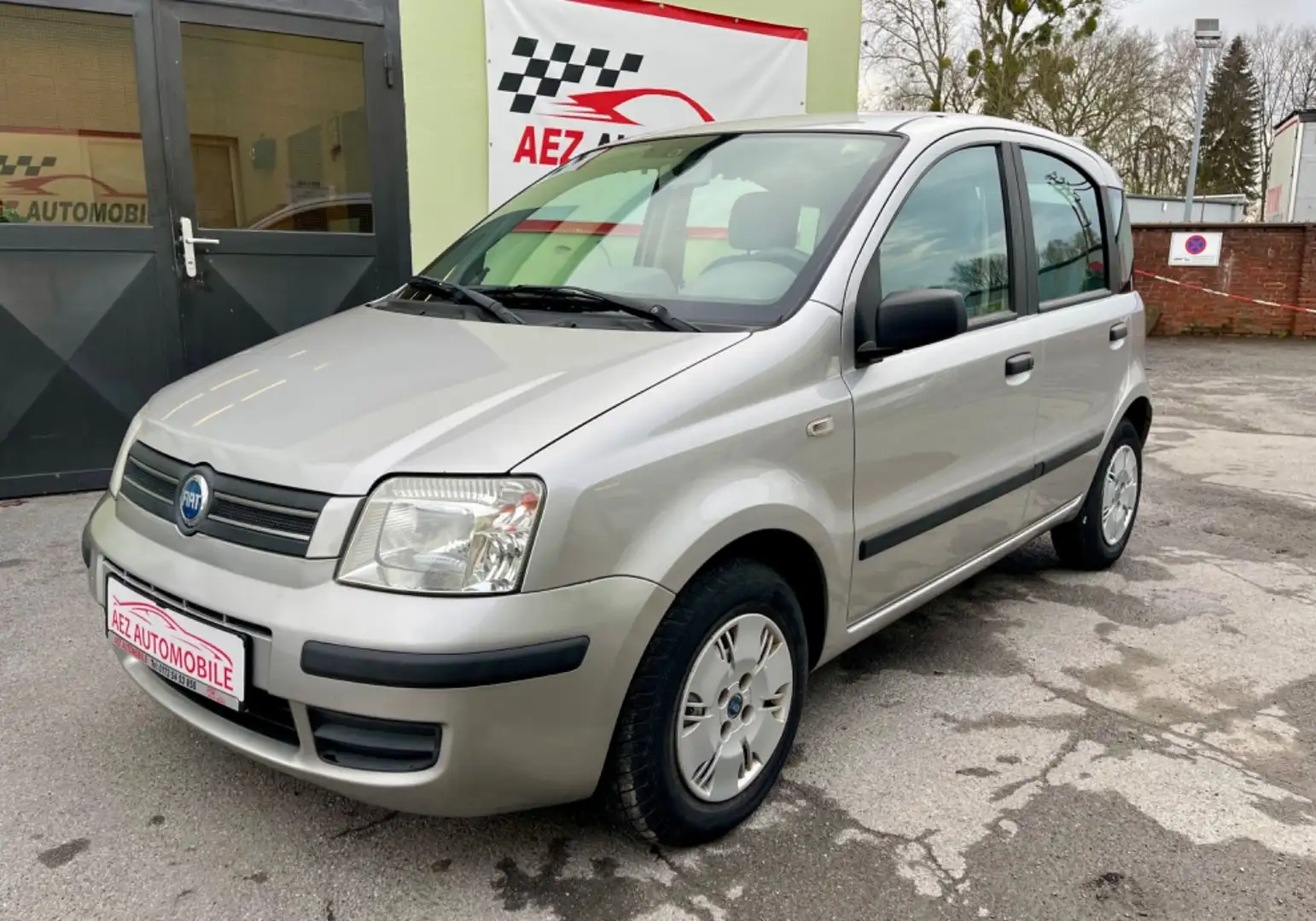 Fiat Panda 1.2 8V Dynamic*Neue TÜV* Grau - 1