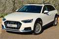 Audi A4 allroad quattro 45 TFSI basis Weiß - thumbnail 1