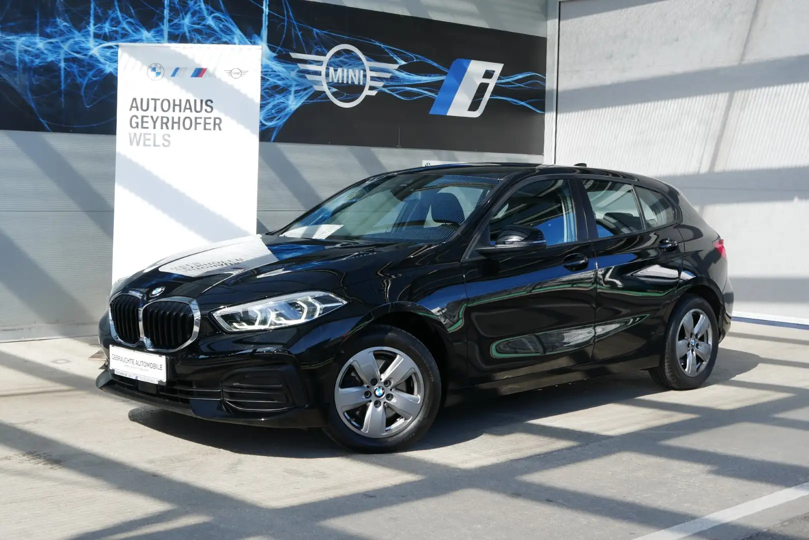 BMW 116 116d Schwarz - 1