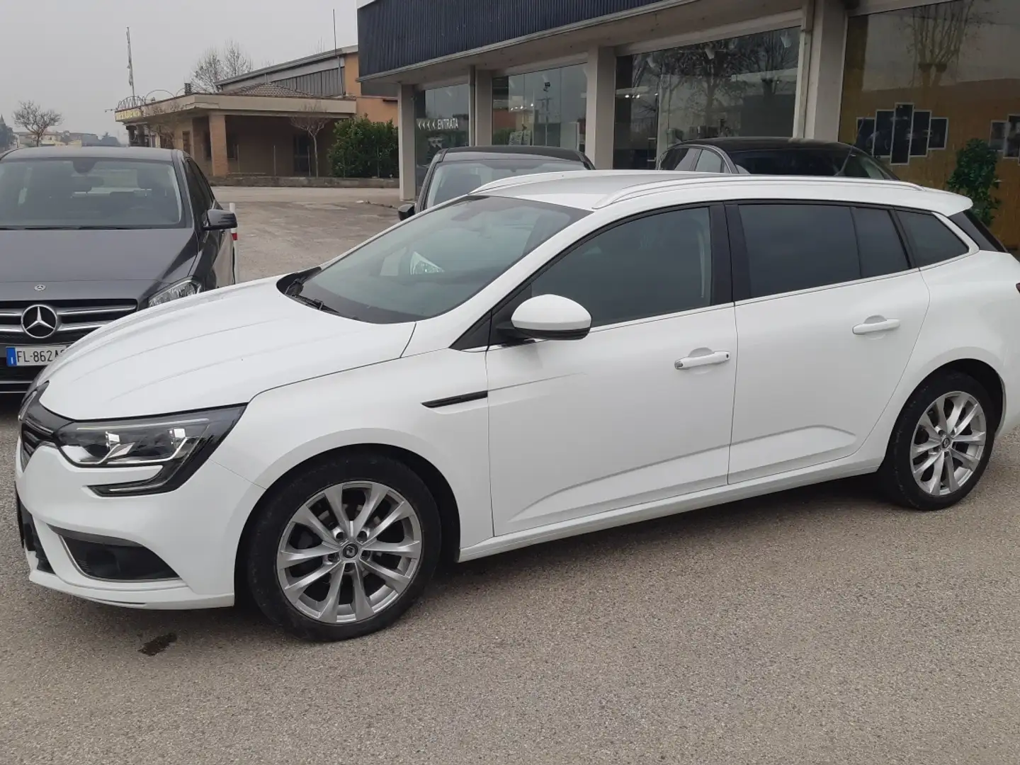 Renault Megane Sporter dCi 8V 110 CV Energy Zen Bianco - 2