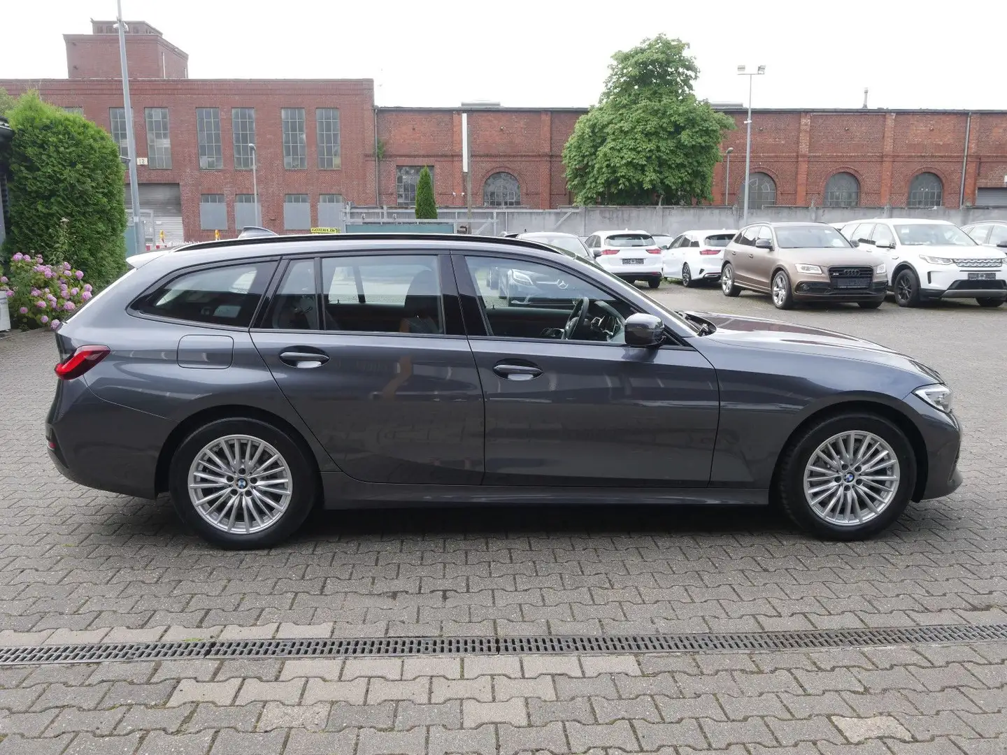 BMW 330 i xDrive Touring Sport Line Live Cockpit Navi Gris - 2