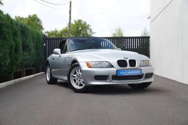 BMW Z3 ROADSTER / 1.8i / FULL SERVICE HISTORY / MANUAL / NEW ROOF