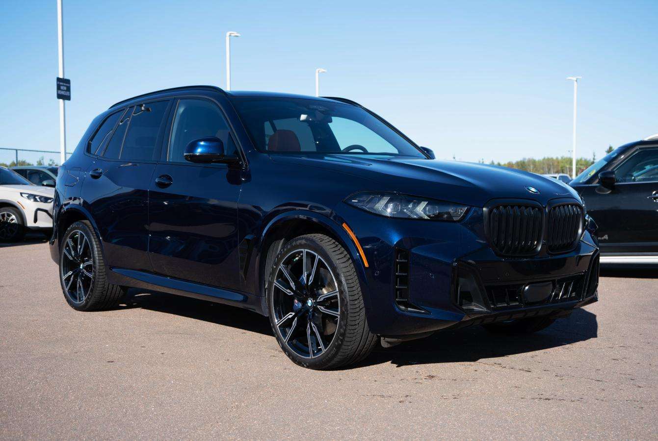 2026 BMW X5 Xdrive40i | M Sport Pro | M Sport Exhaust | Advanced Driver Assist Package | Tow Hitch — photo 3