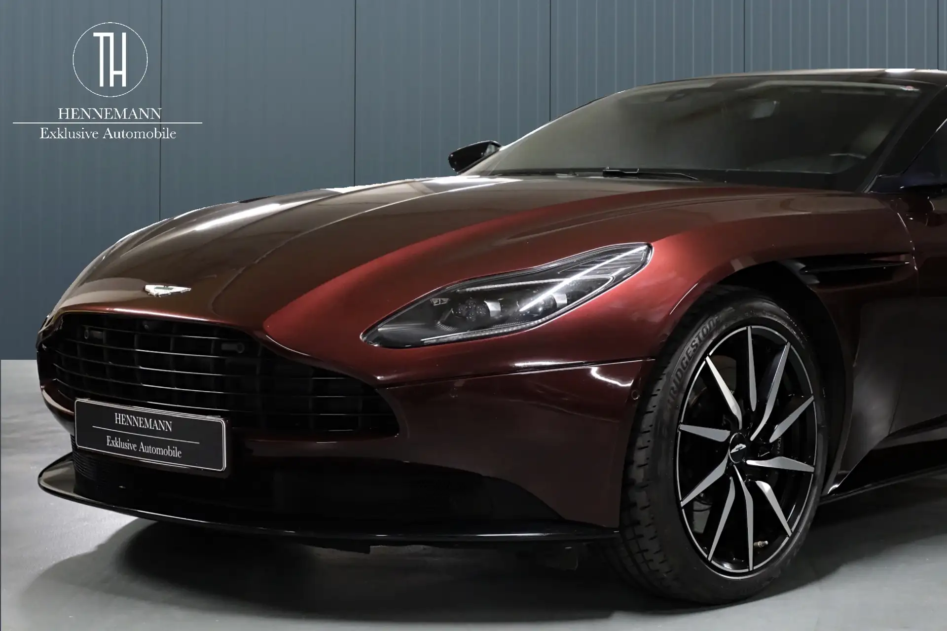 애스턴마틴 DB11 V8 2019 버건디 사진 6