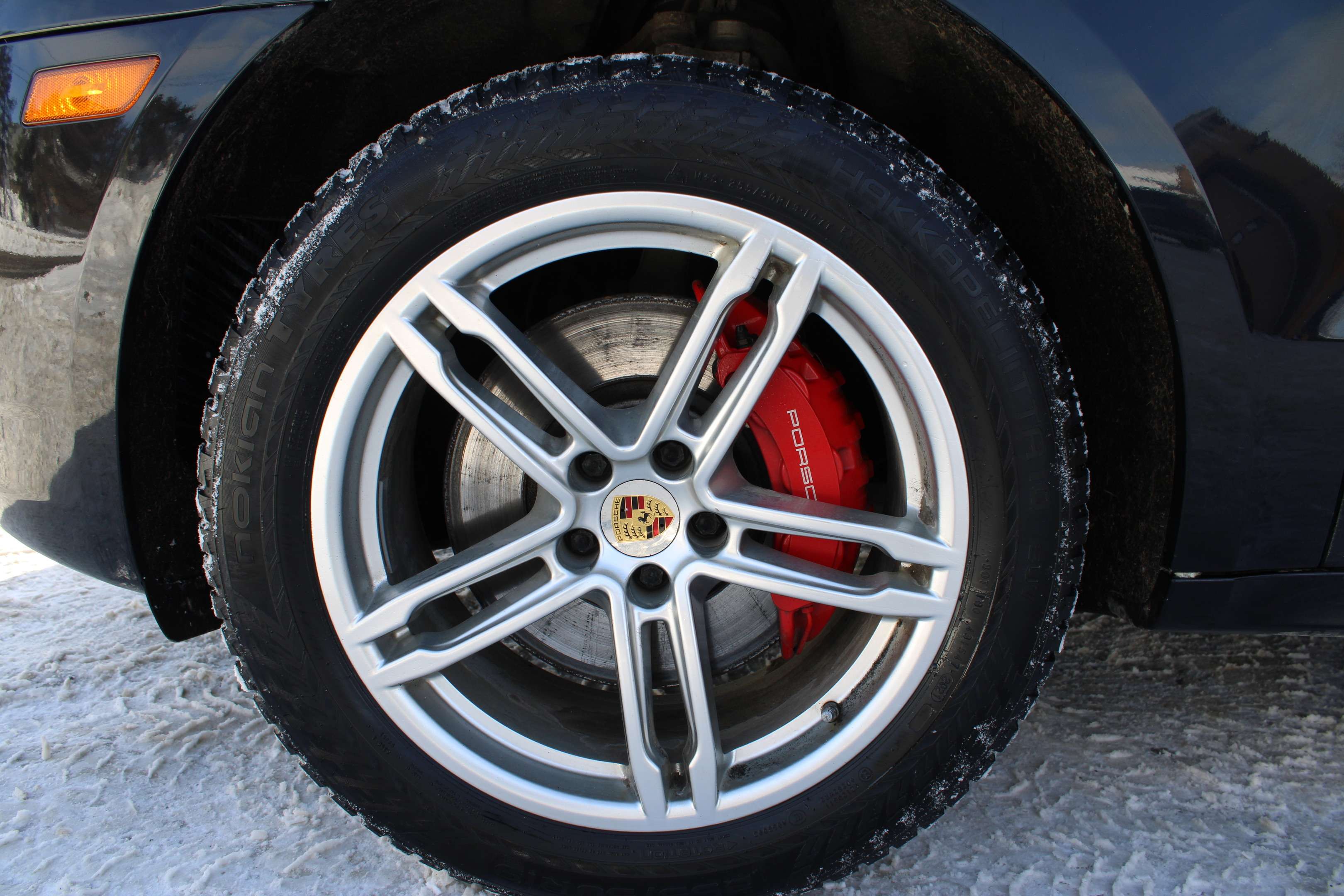 2016 Porsche Macan Turbo thumb 9
