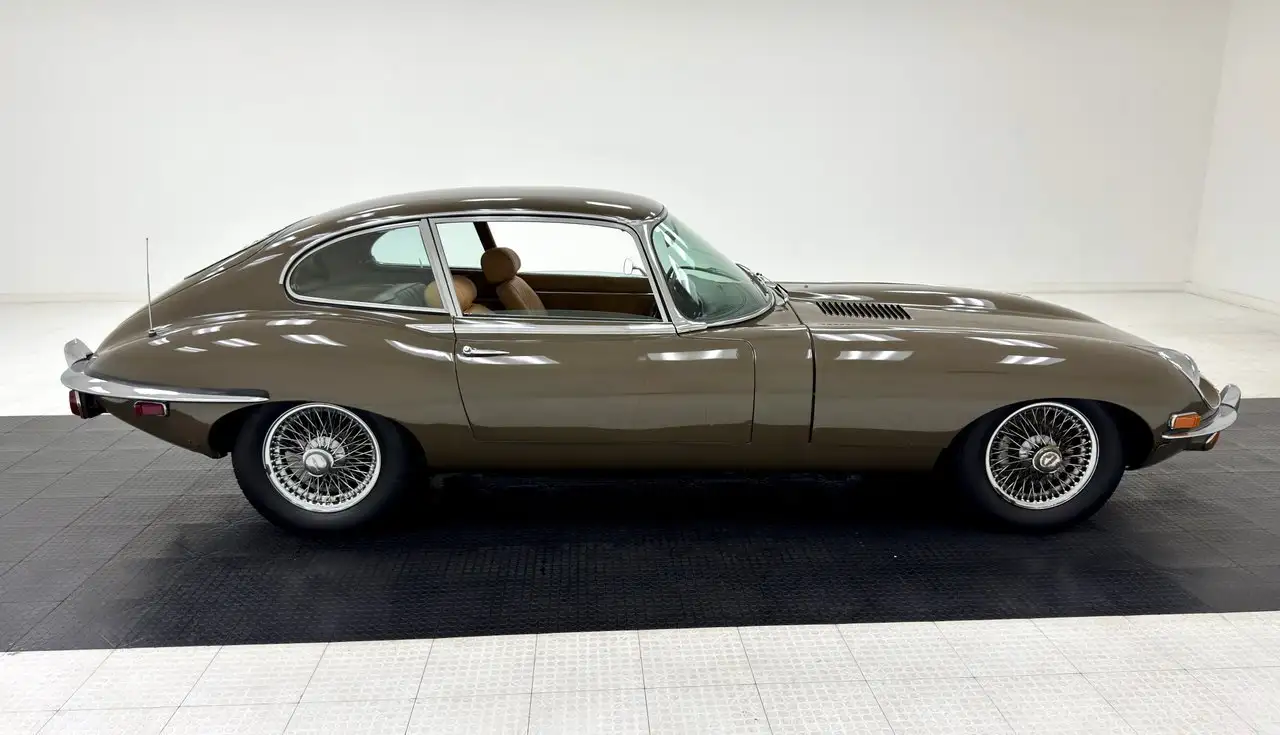 Jaguar XK Coupe, foto 6