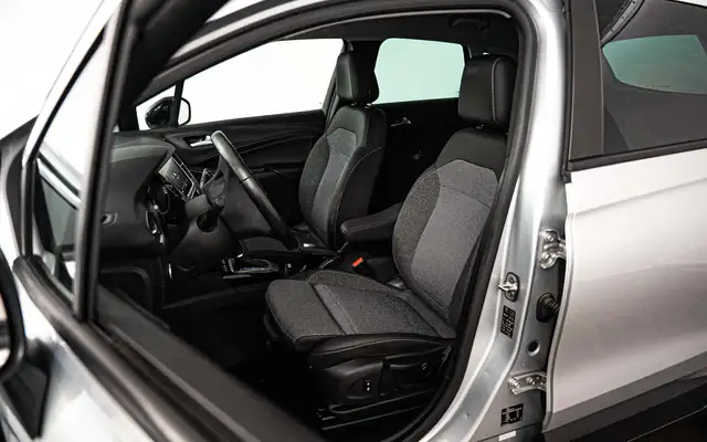 Opel Crossland view 8