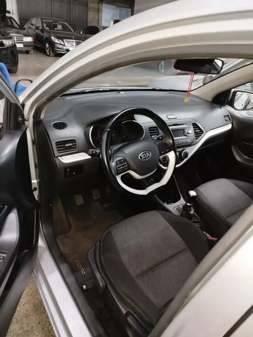 Kia Picanto 1.0 Concept Gris - 1