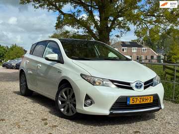 1.8 Hybrid Lease pro | Panodak + Navi + Camera Nu