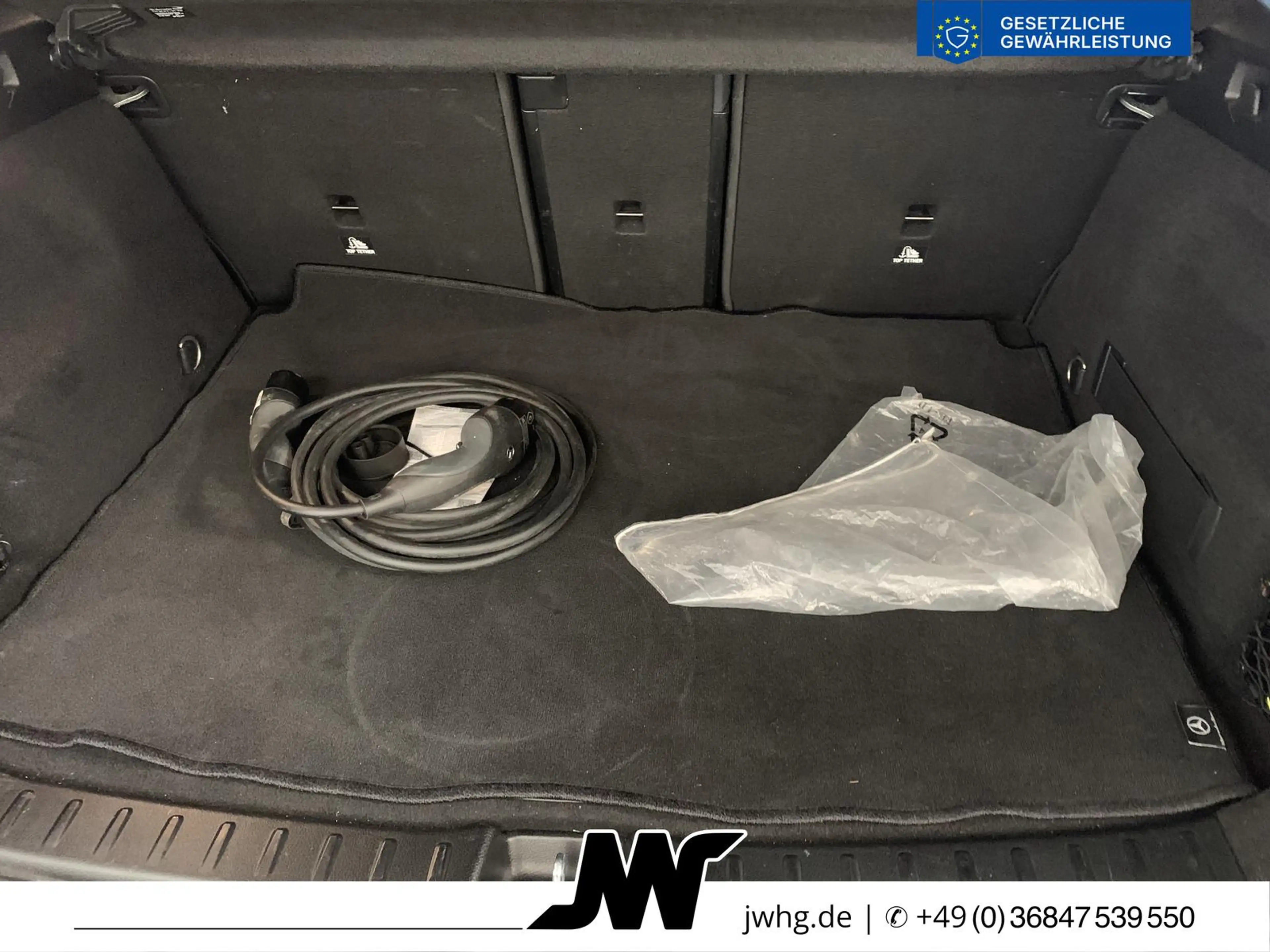 Mercedes-Benz EQA 350 4M 2x AMG HeadUp Panorama Widescr Distr+ — photo 5